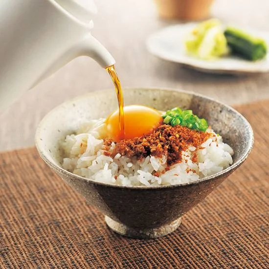 柳屋本店 玉子かけ醤油と鰹そぼろの画像1